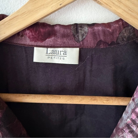 Vintage Floral Satin Blouse with Ruffled Cuffs - Picture 5 of 9